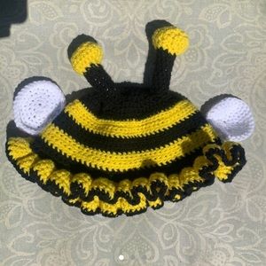Handmade Crochet Bumblebee Bucket Hat